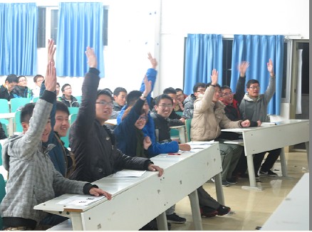 太阳集团城官网1407举办党史知识竞赛-01